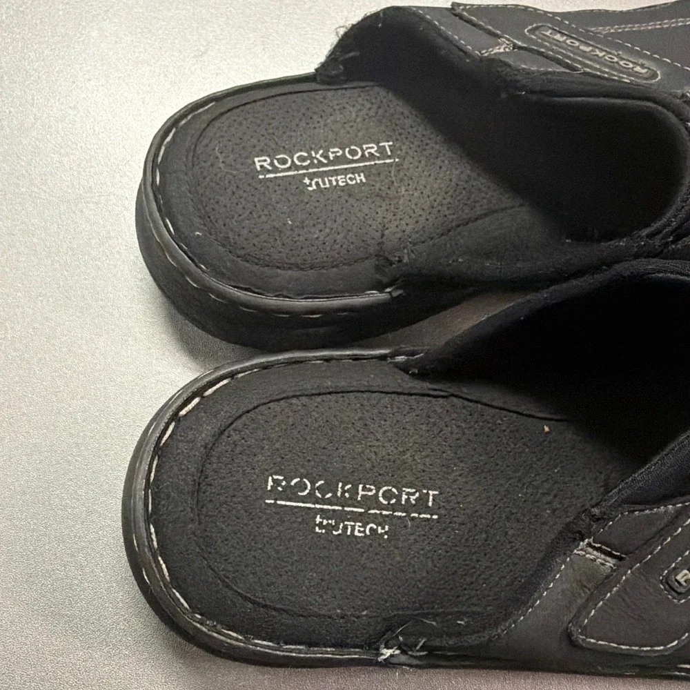 Rockport Darwyn Slide Mens 9.5 W Black Leather Sandals CI5687 TruTECH Comfort